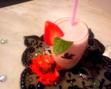 صورة لخطوة 2 من وصفة عصير الموز والفراولة 🍓🍌