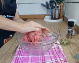 Foto del paso 1 de la receta: Nido de hamburguesa rellenos de champiñones y salsa Aurora