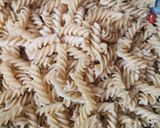 Foto del paso 4 de la receta: Pasta con ajo y chile serrano