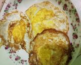 Foto langkah ke 1 dari resep Telur ceplok kuah kecap asam manis.