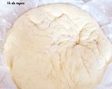 Une image de l'étape 5 de Tarte moelleuse aux lardons fumés râpé de jambon, crème fraîche.