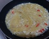 Foto langkah ke 4 dari resep One Pan Spaghetti Aglio Olio.
