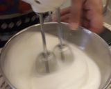 A picture of step 5 of Cheese Cake shots.