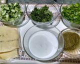 A picture of step 1 of Yogurt Mint Egg Sandwich.