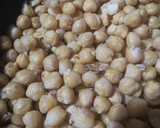 Foto del paso 1 de la receta: Ensalada de garbanzos tostados