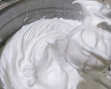 Foto langkah ke 3 dari resep Chiffon Yoghurt Keju.