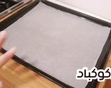 صورة لخطوة 2 من وصفة كيك الاسفنجي العملاق ببيضتين فقط في 5 دقائق وصفة حصرية