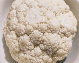 A picture of step 1 of Cauliflower with soya bean sauce.