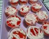 Foto langkah ke 7 dari resep Puding Kelapa Merah Putih.