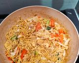 Foto langkah ke 4 dari resep Mie goreng tek- tek.