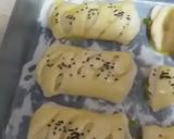 A picture of step 3 of Chicken bread roll.