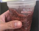 Foto langkah ke 3 dari resep Keto Strawberry Chia Jam.