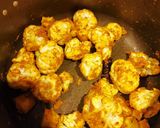 A picture of step 5 of Homemade cauliflower curry. (Aloo gobi).