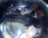 A picture of step 1 of Noodles catfish peppersoup.