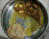 A picture of step 8 of Matar paneer.