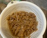 Hình bước làm 3 của món Bánh Đa Đỏ Nấu Chay