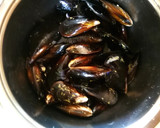 Foto del paso 3 de la receta: Mejillones en salsa de zanahoria 🥕