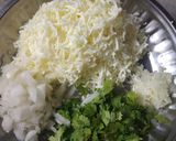 ચીઝ ગાર્લિક નાન (Cheese Garlic Naan Recipe in Gujarati) રેસીપી સ્ટેપ2ફોટો