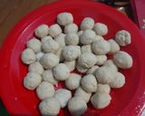 Foto langkah ke 3 dari resep Bakso Goreng Ala Sasa💕.