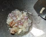Foto langkah ke 4 dari resep Tumis Daun Singkong Teri Pedas.