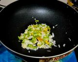 A picture of step 3 of White Sauce Pasta.