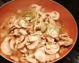 Foto del paso 3 de la receta: Filetes de lomo sobrantes con champis y arroz blanco