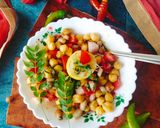 A picture of step 4 of Easy Chana masala chaat 😋 (Healthy Breakfast).