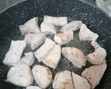 Foto del paso 3 de la receta: Cinta de lomo con salsa de ajo y champiñones