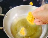 A picture of step 3 of Sindhi onion pakoda monsoon special.