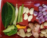 Foto langkah ke 1 dari resep Soto ayam bening enak dan segarr.