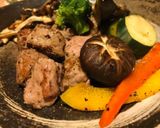 Foto langkah ke 5 dari resep Wagyu Saikoro Beef Steak ala Vileen.