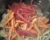 Foto del paso 4 de la receta: Verduras salteadas con carne