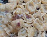 Foto langkah ke 7 dari resep Quick and Easy Creamy Pasta (Gnocchi) 🍝.