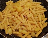 Foto del passaggio 6 della ricetta Ziti spezzati alla crema d'orto e pancetta tesa