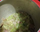 A picture of step 4 of Hariyali Pav bhaji.