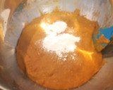 Foto del paso 5 de la receta: Bizcocho de galletas Digestive y trocitos de chocolate