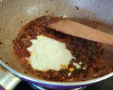 A picture of step 10 of Dal Palak.