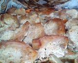Tejfölös bőrös karaj fóliában sütve recept fázis 3 fotója