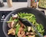 A picture of step 1 of Stir Fried Asparagus, Snap Peas and Shiitake with Prawns.
