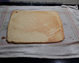 Foto del paso 9 de la receta: Brazo de gitano (o enrollado) relleno de crema pastelera