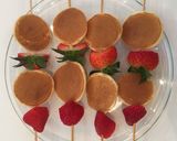 A picture of step 4 of Pancake Skewers 🥞🍓.