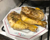 Foto del paso 2 de la receta: Pollo guisado con setas de cultivo y aromas de hierbas provenzales