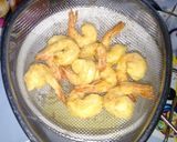 Foto langkah ke 3 dari resep Udang Goreng Tepung.