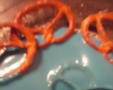 Une image de l'étape 1 de Bretzels aux 2 chocolats.