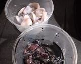 Foto langkah ke 1 dari resep Tumis Cumi Tinta Hitam.