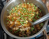 Foto del paso 3 de la receta: Sopa de champiñones con fideos y huevo
