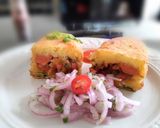 Foto del paso 4 de la receta: Yucas Rellenas de salchichas salteadas 👍🇵🇪