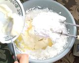 Foto langkah ke 3 dari resep Buttercream (Lembut,Kokoh Dan Tidak Menempel Di Lidah).