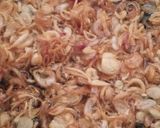 Foto langkah ke 5 dari resep Bawang Goreng Renyah (anti gagal dan mudah).