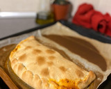 Foto del paso 5 de la receta: Calzone relleno de atún, anchoas y mozzarella